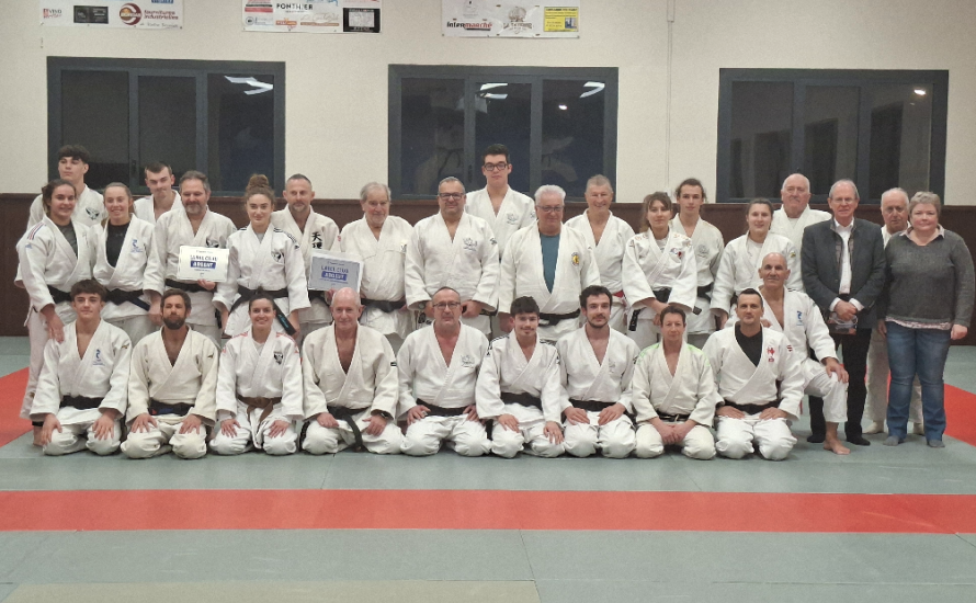 LE KAGAMI BIRAKI AU DOJO D’OBJAT